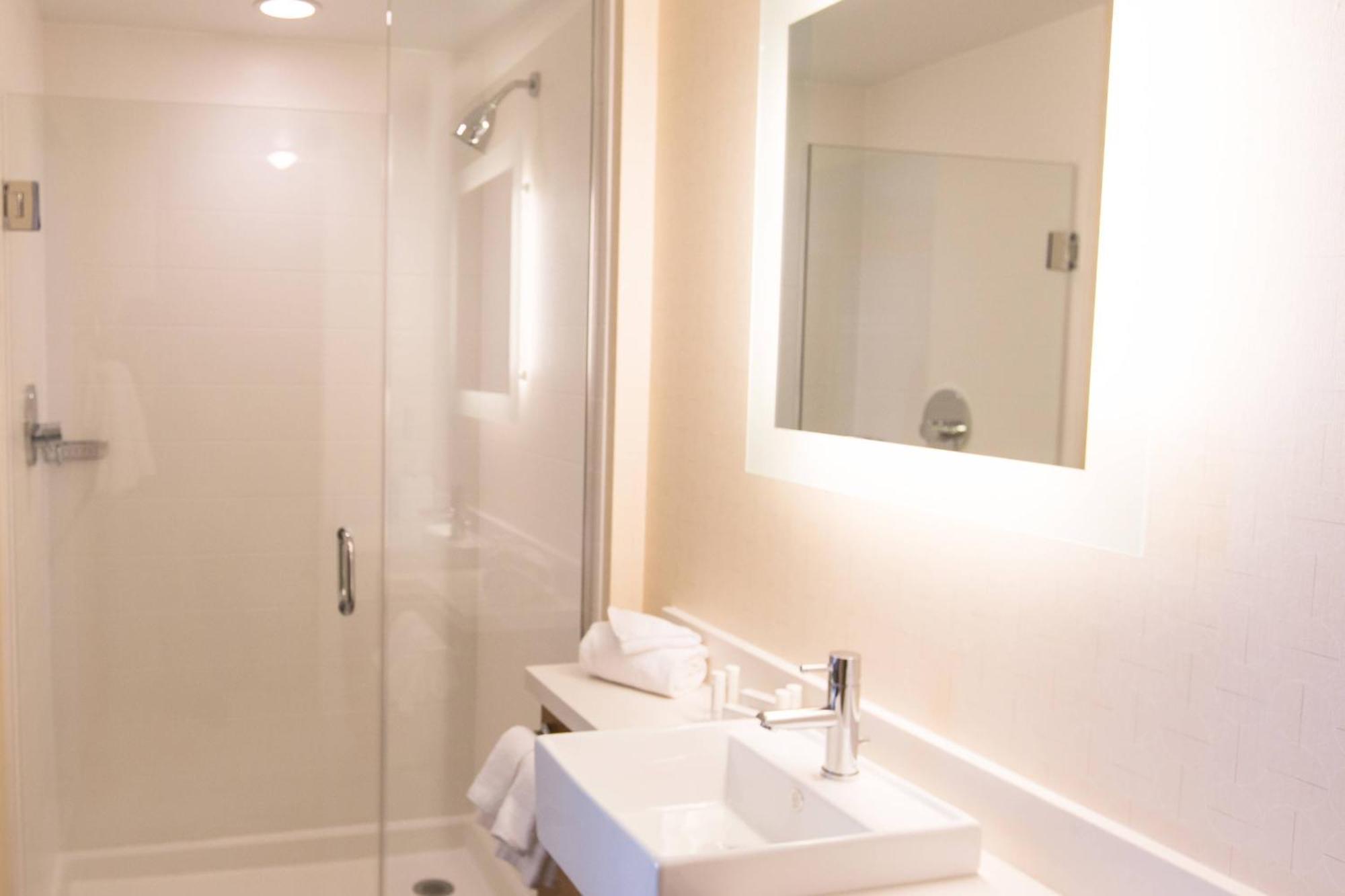 Springhill Suites By Marriott Bloomington Eksteriør billede